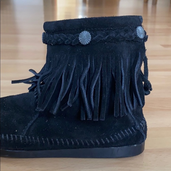 Minnetonka zip up boots - Picture 3 of 4